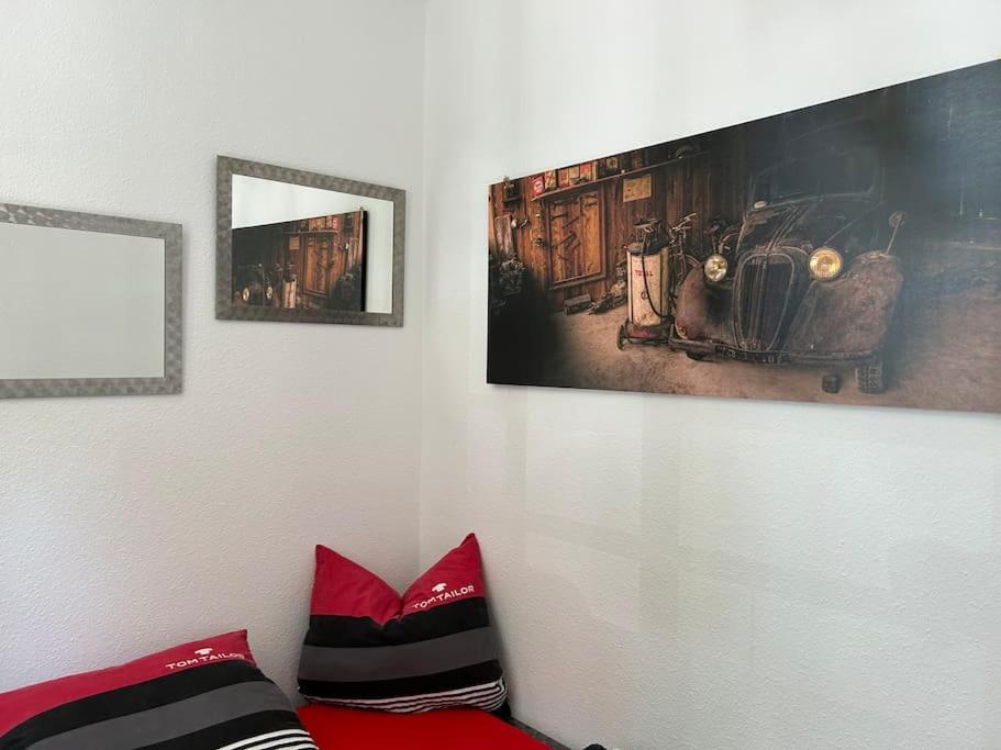 Ruhige Wohnung Im Fabrikstil In เคมนิตซ์ ภายนอก รูปภาพ